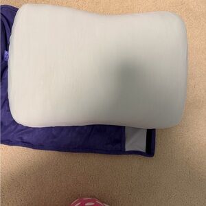 Cushion Lab Travel Deep Sleep Pillow